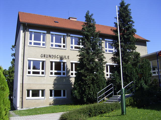 Grundschule Pretzschendorf.JPG